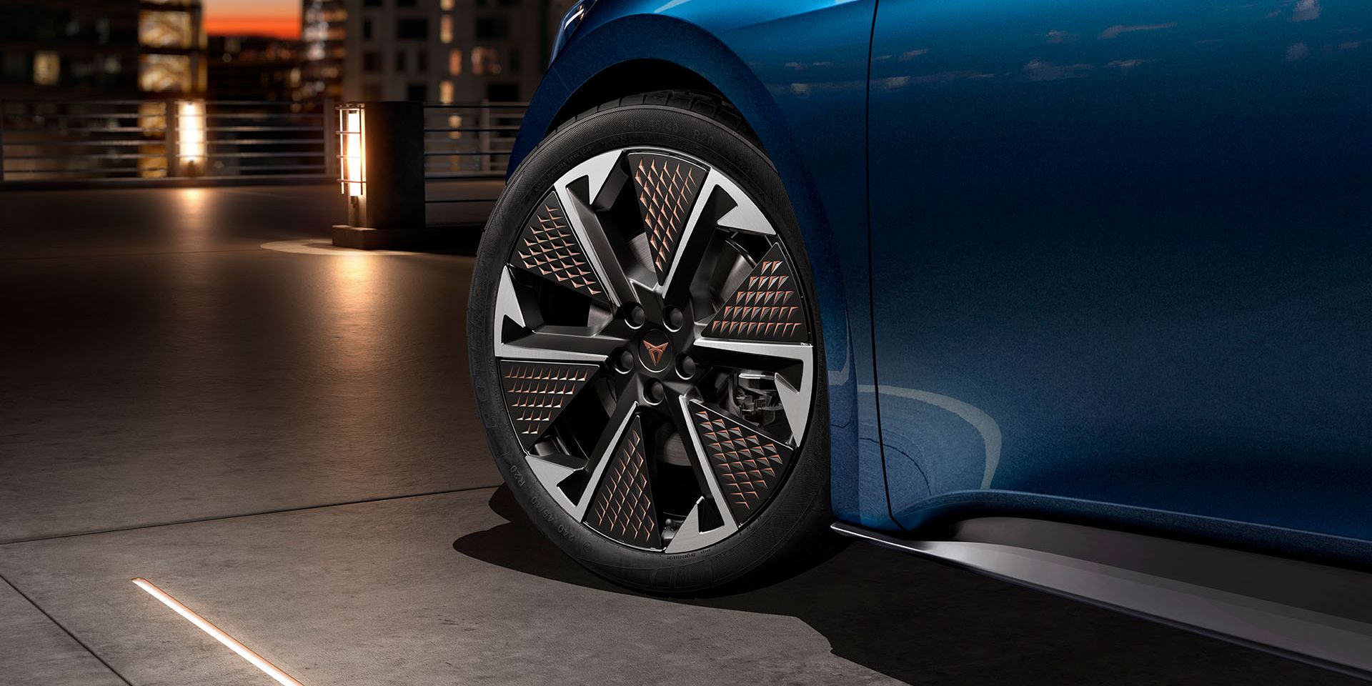 CUPRA Born 20 Zoll Leichtmetallfelgen Sport Black
