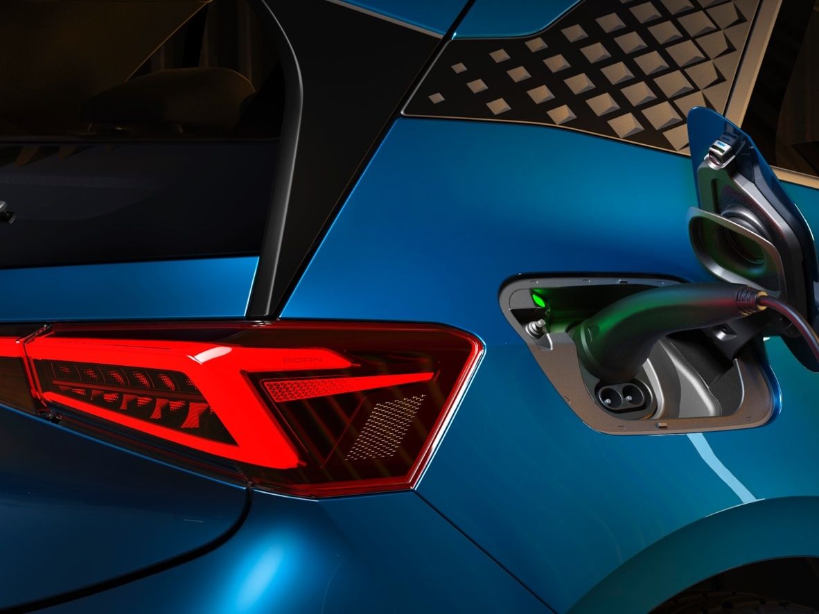 CUPRA Born Ansicht der Ladebuchse
