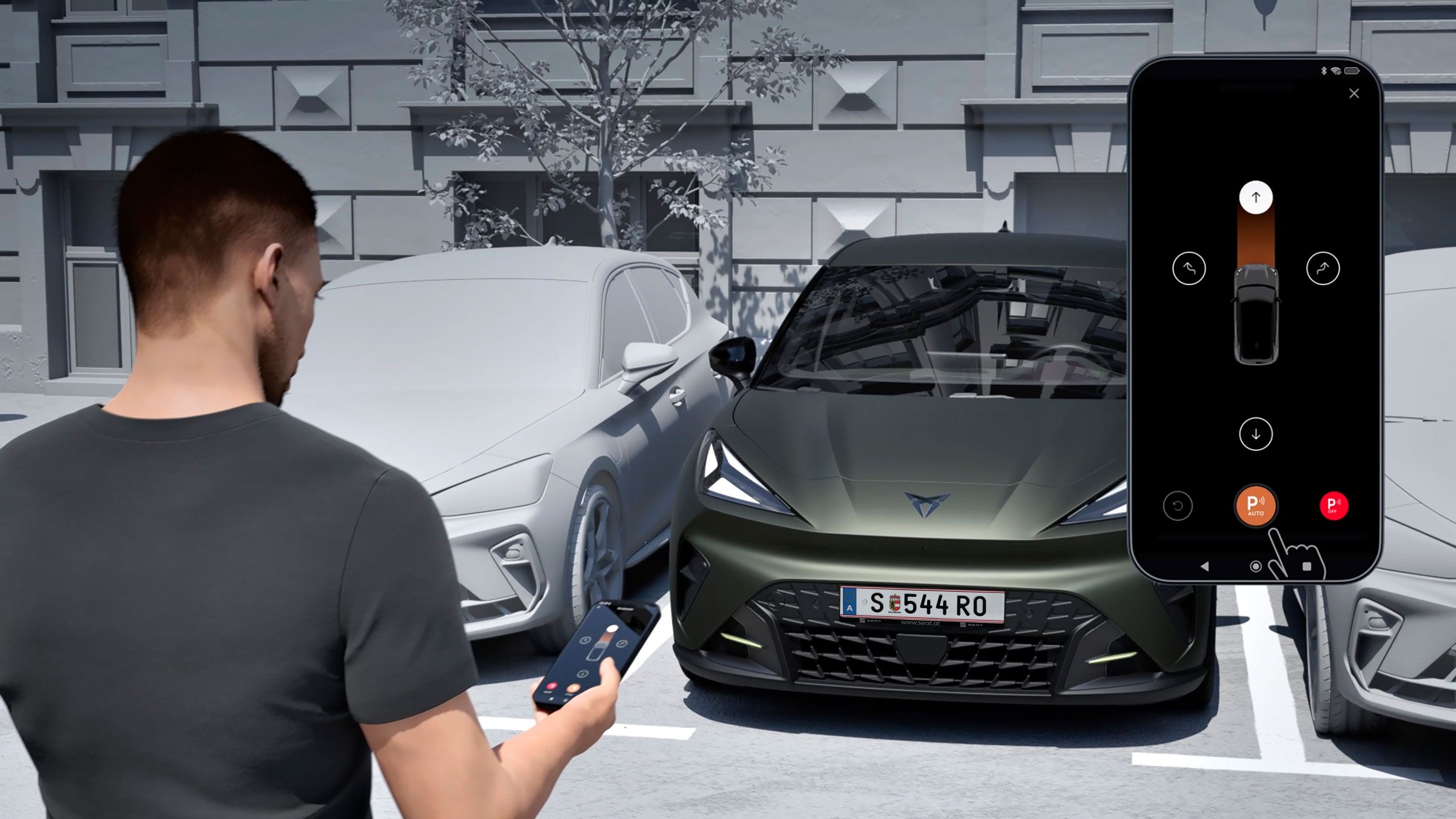 CUPRA Raval VZ parkira s pomočjo daljinske parkirne krmilne asistence Remote Park Assist iz paketa Drive Pack.