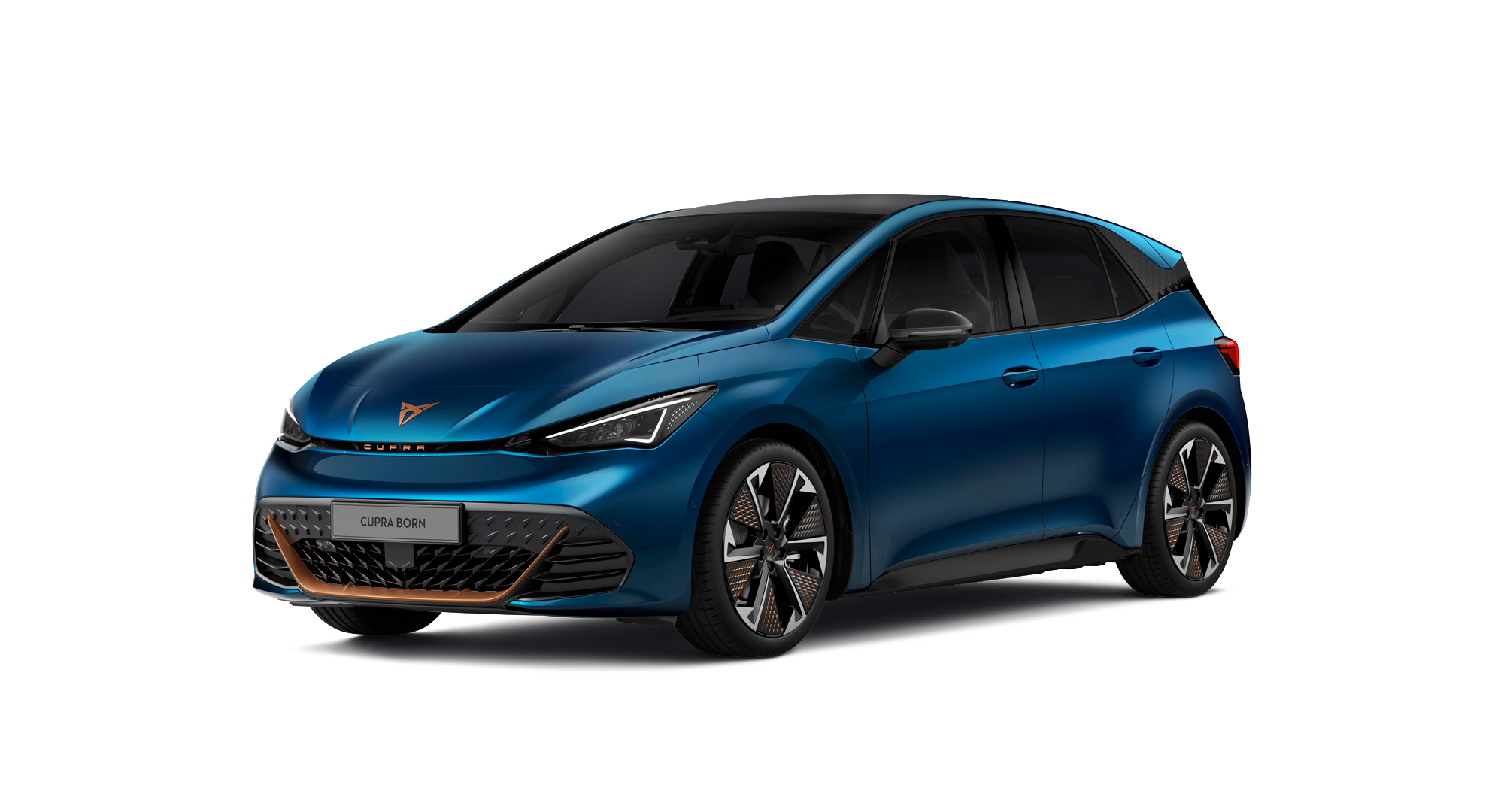 CUPRA Born modro-zeleni barvi s črnimi stekli in elegantno obliko na belem ozadju.