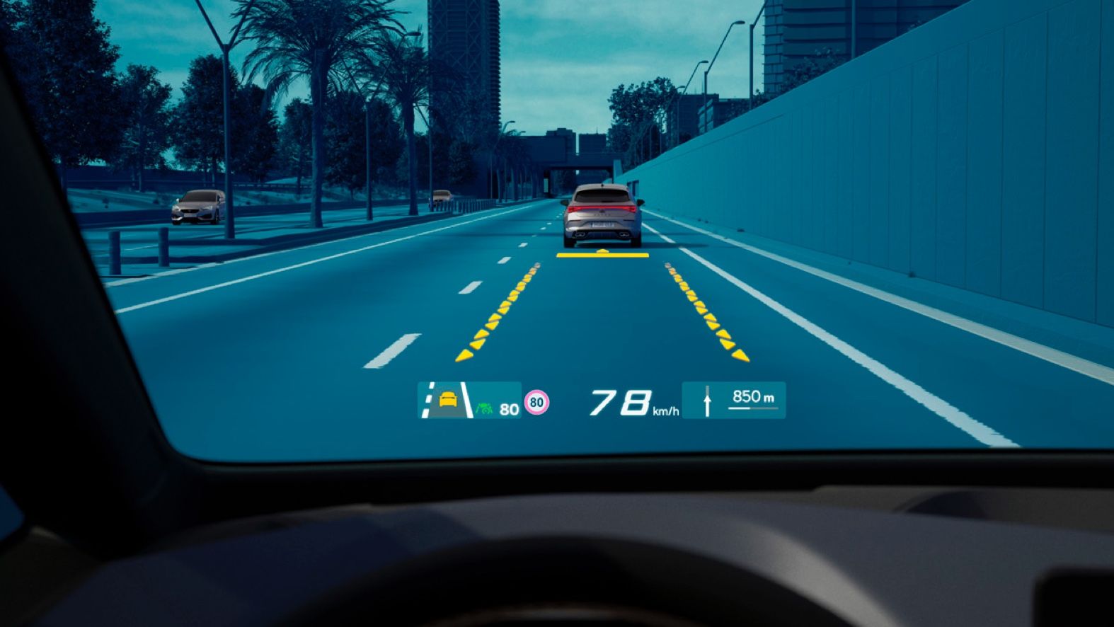 CUPRA Born Head-up Display in der Windschutzscheibe