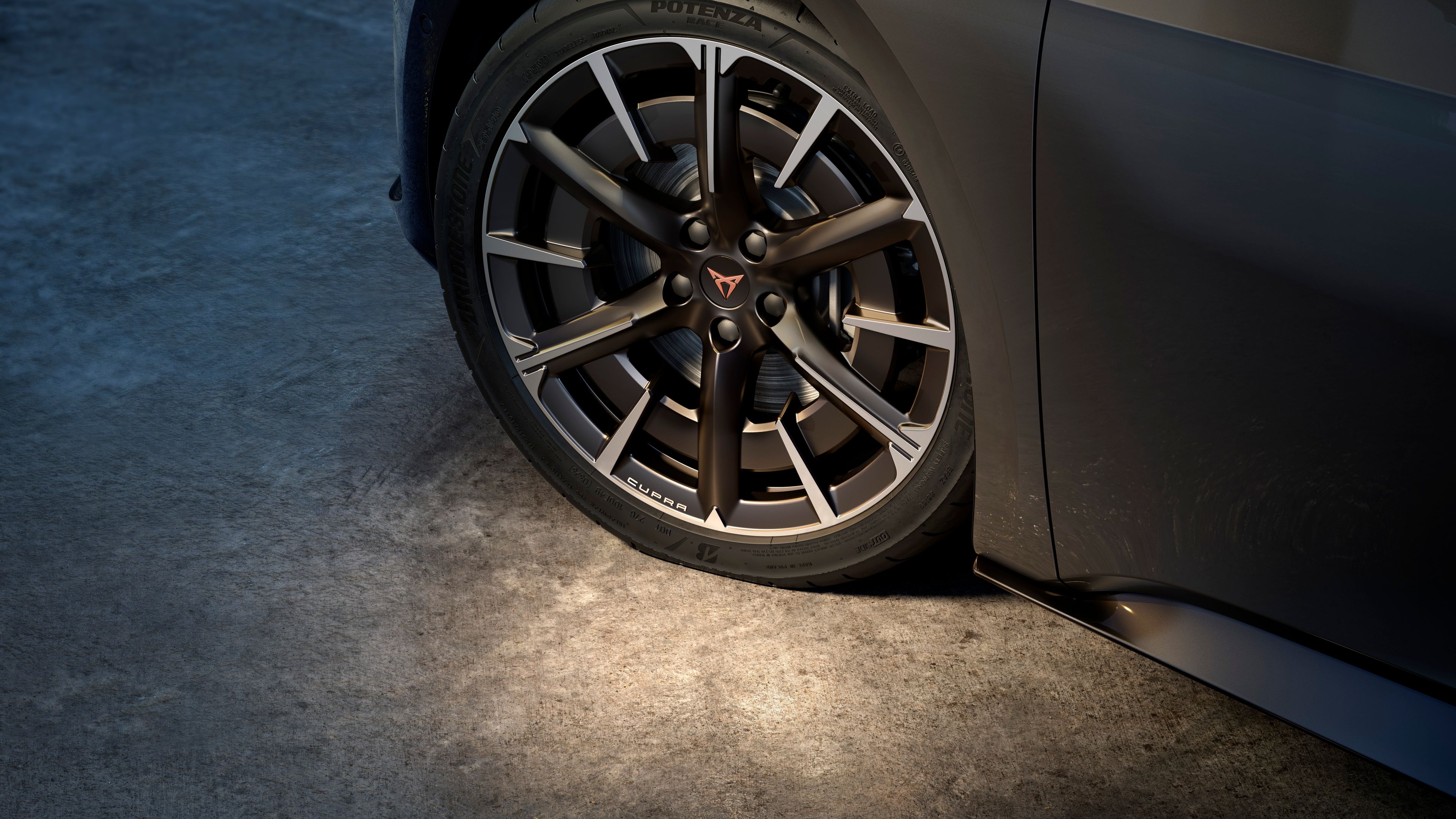 CUPRA Born Firestorm Felgen Silber